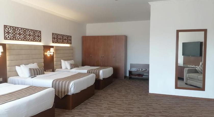 Image of Superior Triple Room 0