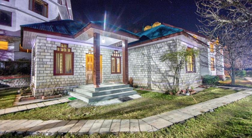 Nature House photo