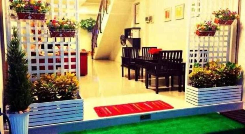 촌부리 Be Rich Hotel 2つ星 ホテル 客室