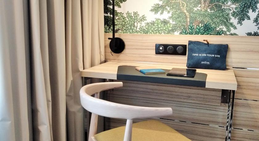 Image of Non-smoking Superior room with 1 double bed 9