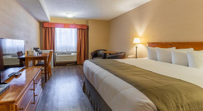 Canmore Inn and Suites