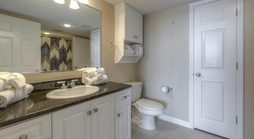 Yacht Club Villas #1-503 photo