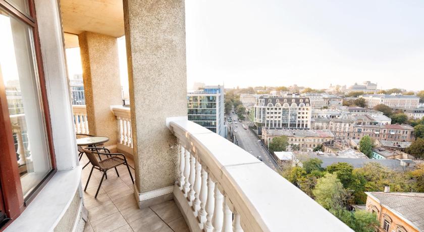 Central Park Apartments photo