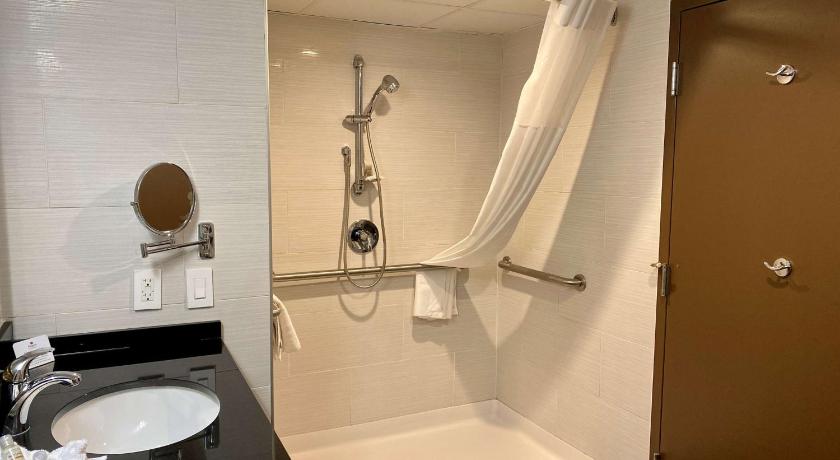 Best Western Premier Executive Residency Detroit Southfield Hotel