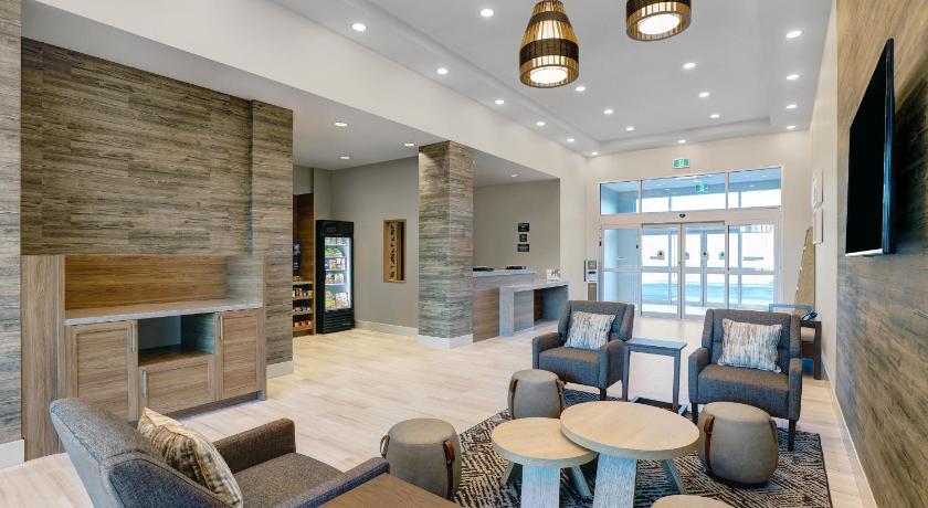 Candlewood Suites Kingston West - Gardiner Road