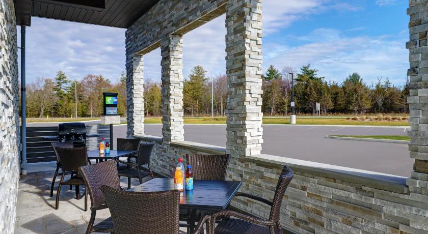 Candlewood Suites Kingston West - Gardiner Road