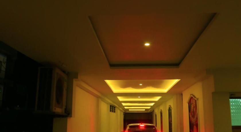 Hotel Victoria International photo