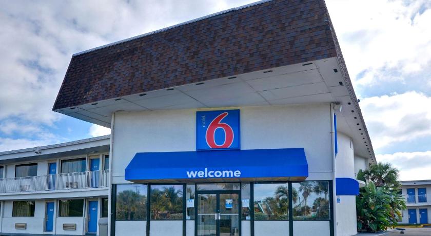 Motel 6-Cocoa Beach, FL