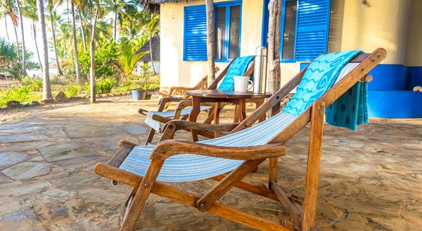 Hibiscus Beach House — Hotel in Pangani
