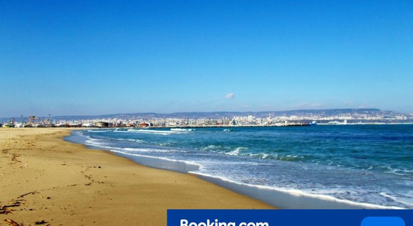 Relax Apartment in Varna South bay - image 9