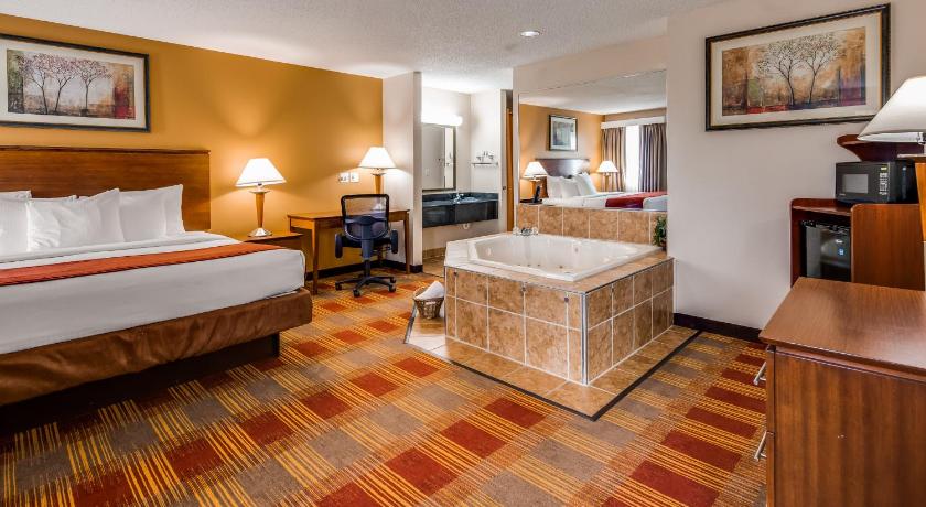 Best Western Lakewood Inn