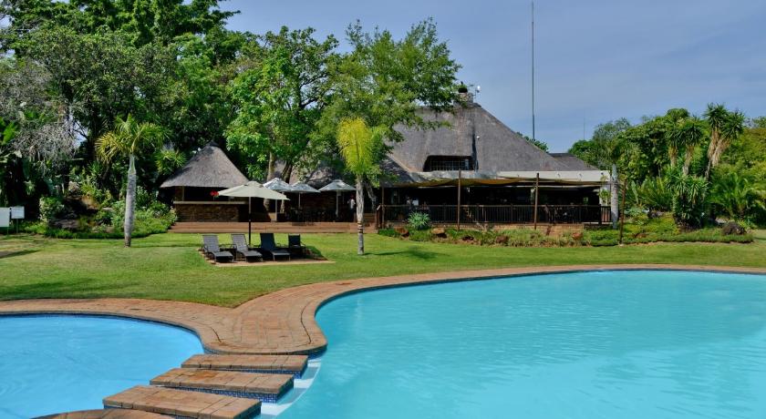 Cambalala - Luxury Units - in Kruger Park Lodge - Serviced Daily, Free Wi-Fi photo