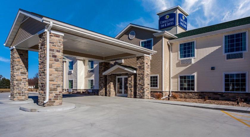 Cobblestone Inn & Suites - Holdrege