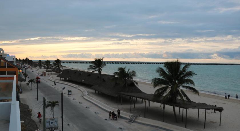 TROPICAL SUITES PROGRESO — Hotel in Progreso