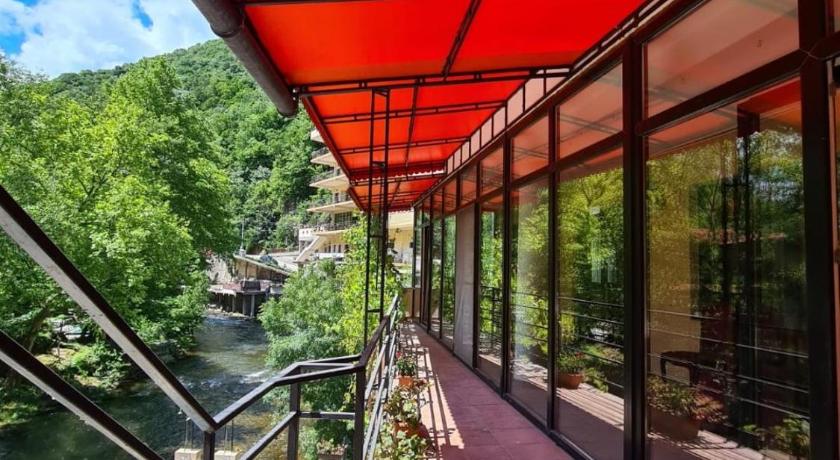 Hotel Holiday Maria Str Zavoiului 35a BÄile Herculane