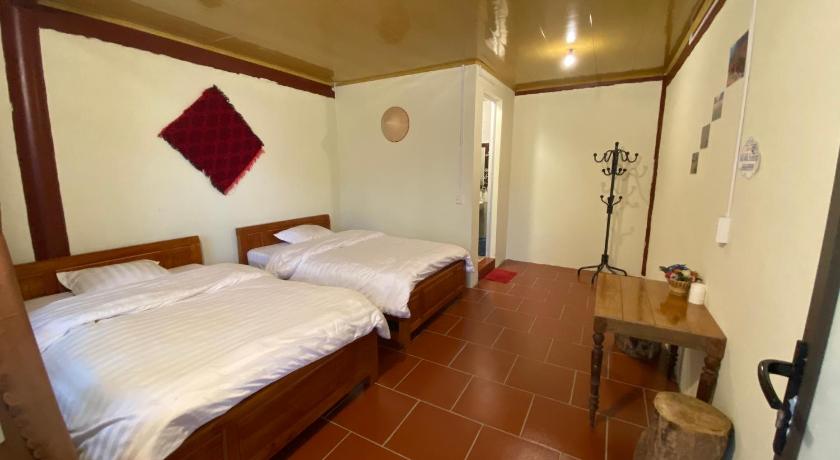 Image of Double Room with Private Bathroom 5