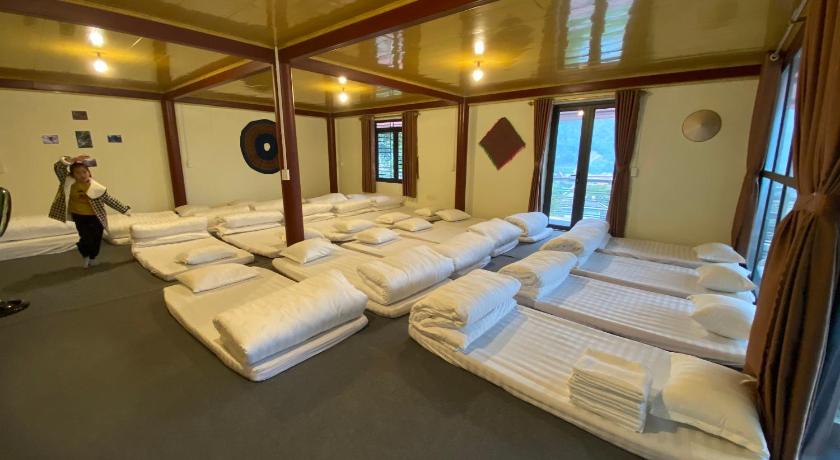 Image of Single Bed in Mixed Dormitory Room 4