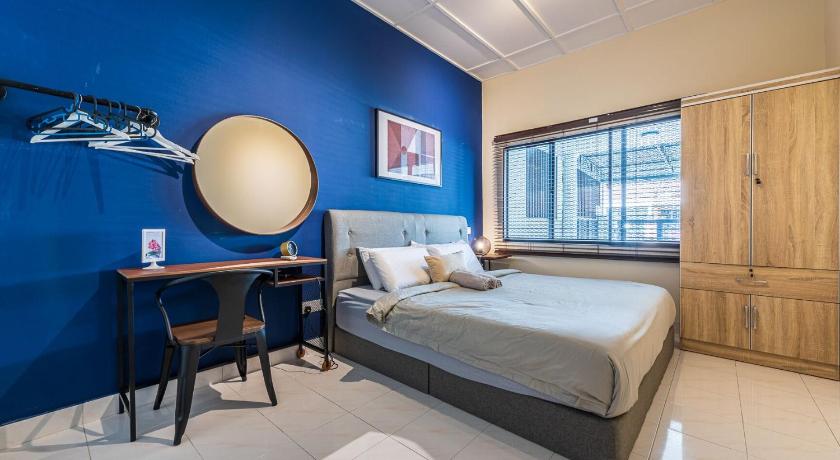 Conceptual Homestay 3BR 10PAX Pandan Perdana photo
