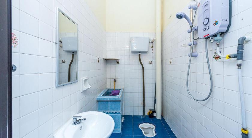 Conceptual Homestay 3BR 10PAX Pandan Perdana photo
