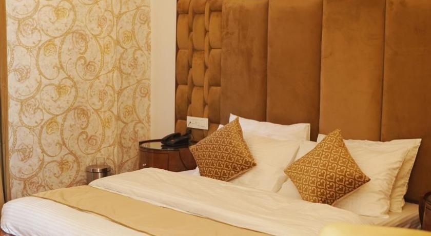 Hotel Sahebs Castle McLeodganj