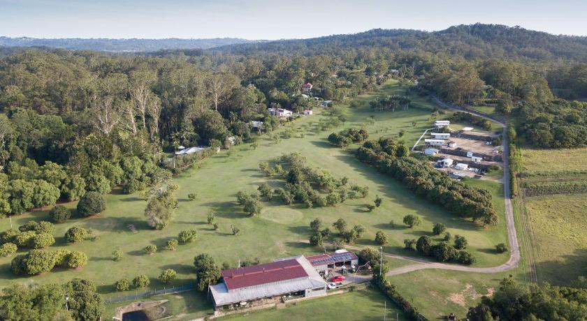 Sunshine Coast retreat your own private golf course — Hotel in Sunshine Coast