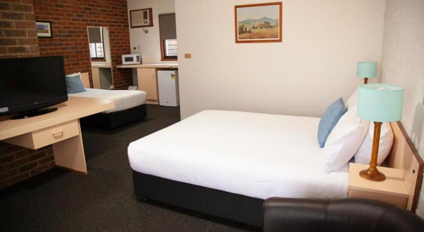 Bega Downs Motor Inn