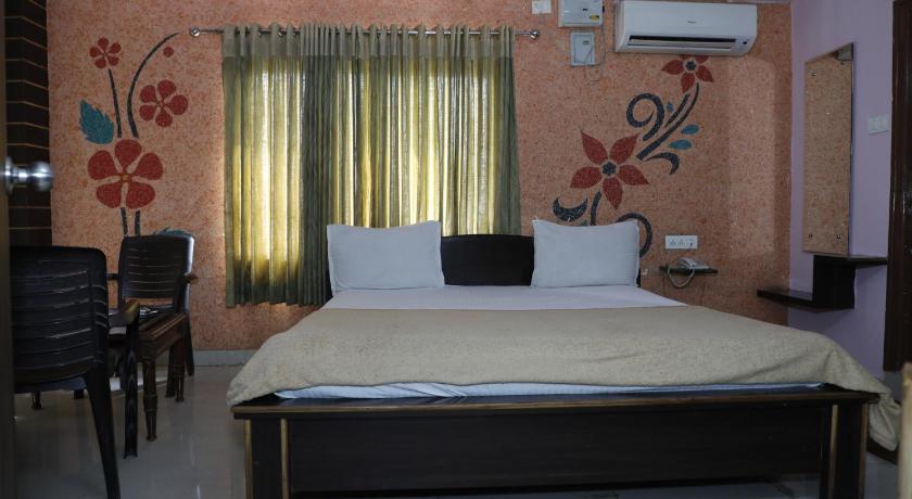 Maruthi Residency Inn