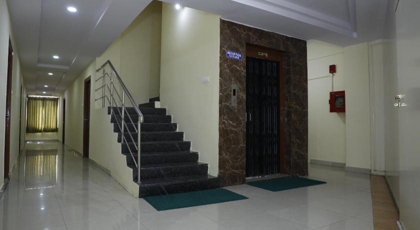 Maruthi Residency Inn