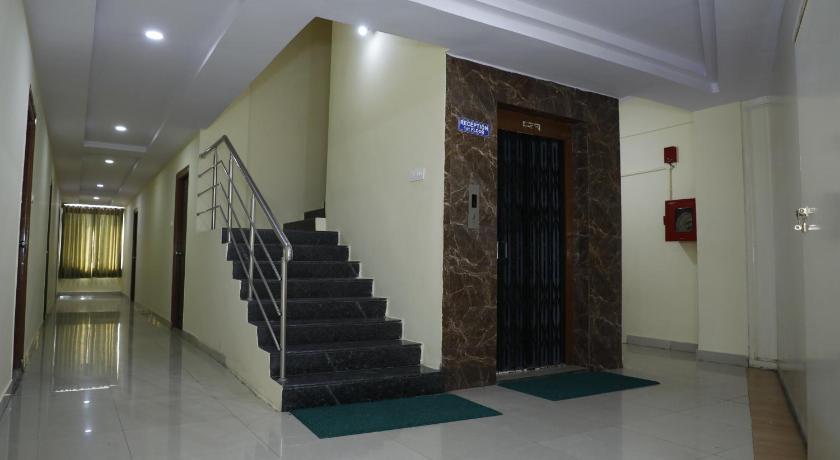 Maruthi Residency Inn