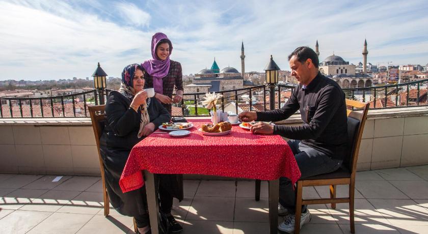 Rumi Hotel - image 3