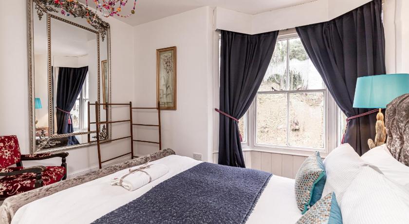 Quadrant Cottage photo