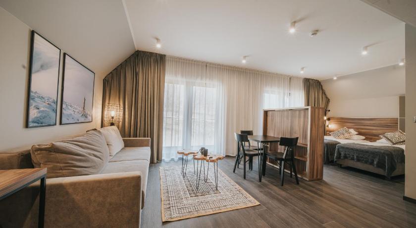 Lake Hill Apartments photo