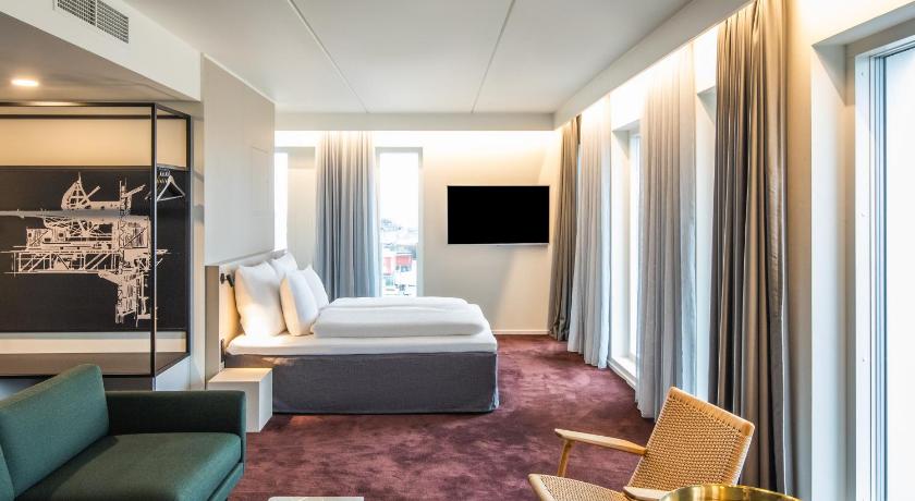 Image of Suite 1