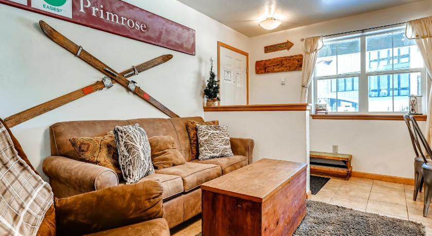 Two-Bedroom Condo at Streamside Lane photo