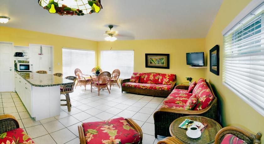 Tropic Seas Resort photo