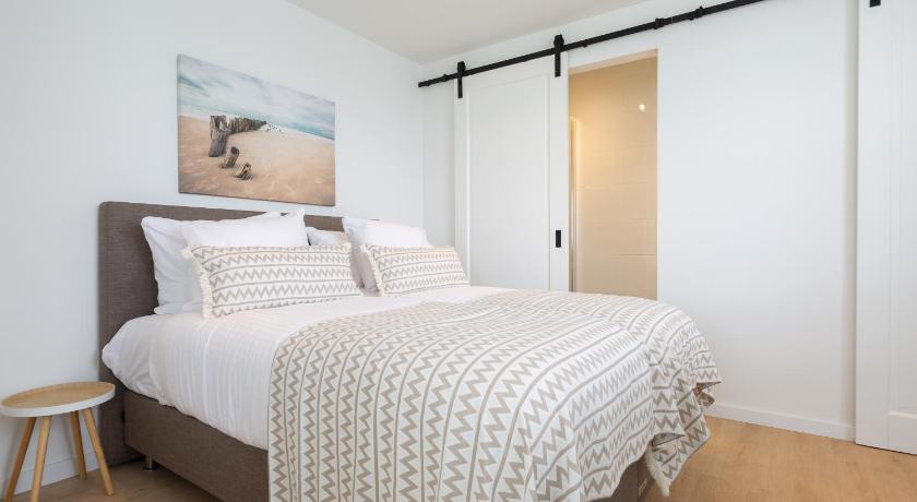 Bizstay Harbour II Scheveningen Apartments photo