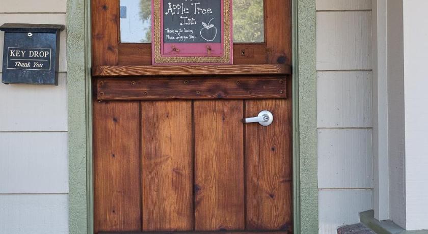 Apple Tree Inn