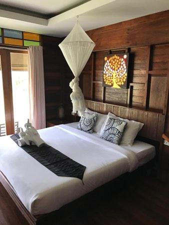 Bild von: Zimmer am Strand mit Kingsize-Bett und Balkon (Beach Front, Guest room, 1 King, Balcony) 0
