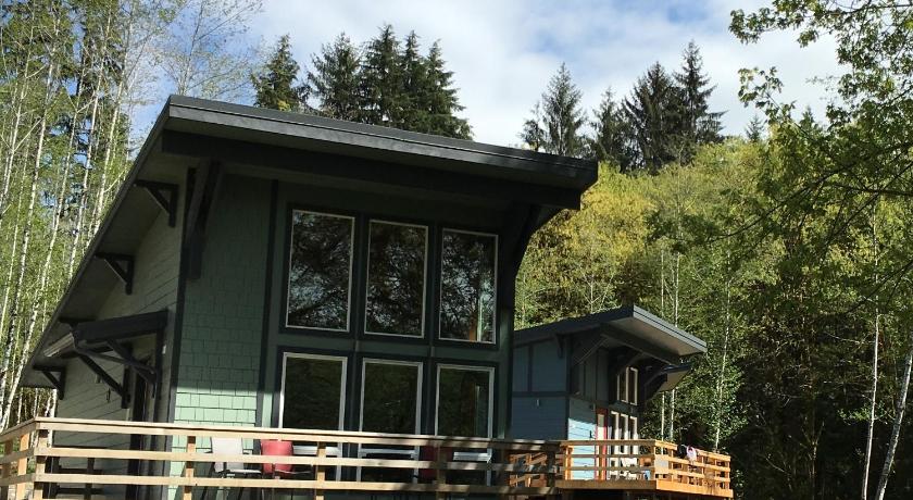 Hoh Valley Cabins photo