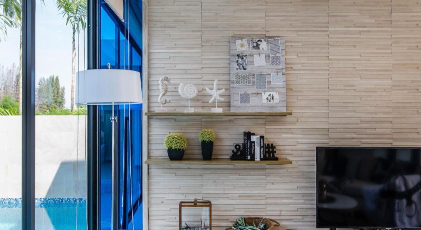 Image of Three-Bedroom Villa 76