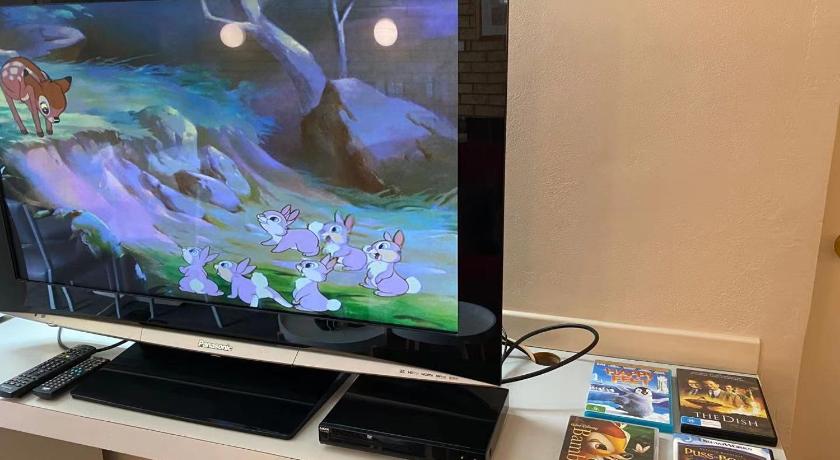 Image of Superior Family Room 8