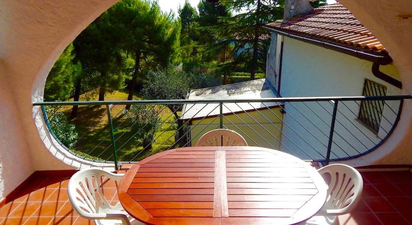 N083 - Numana, trilocale con terrazzo panoramico