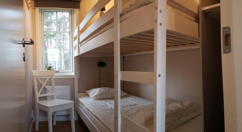 Nybyggd stuga intill skogsbrynet - New built cottage next to the cowberry forest photo