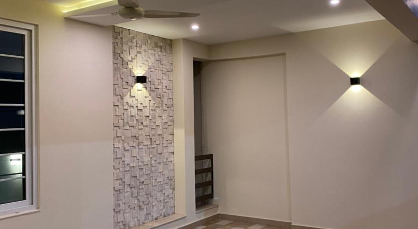 Continental boutique House photo