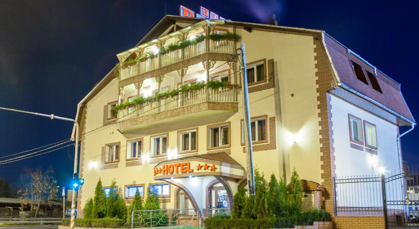 Hotel Darina photo