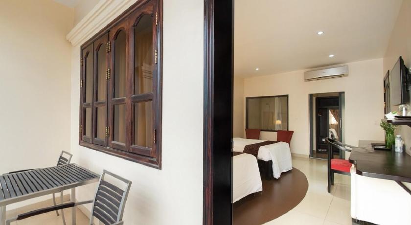 Image of Deluxe Twin Balcony City View 10