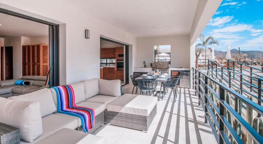 Cerritos Surf Residences photo