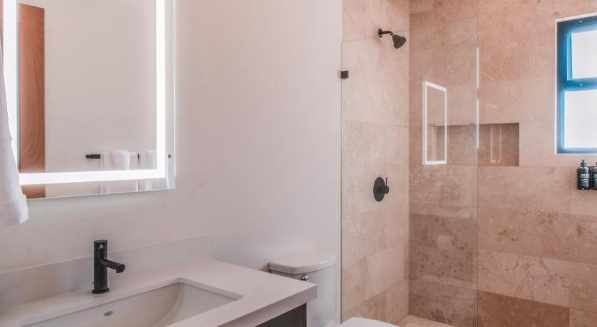 Cerritos Surf Residences photo