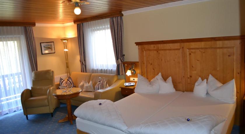 Hotel Alpenresi photo