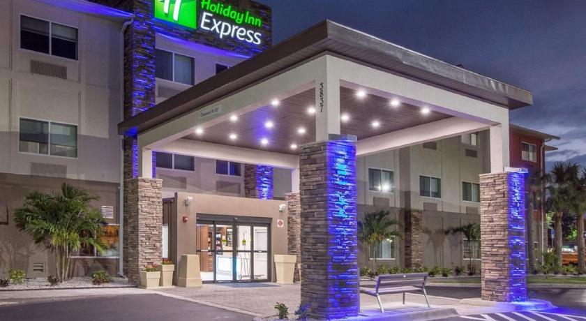 Holiday Inn Express Naples South - I-75